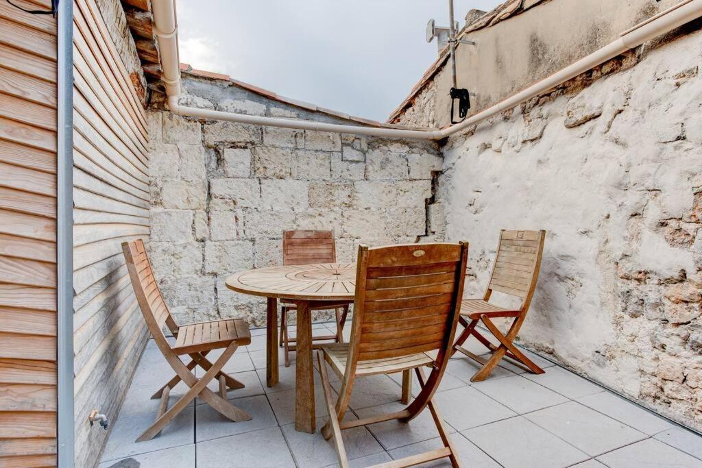 Stunning Medieval Getaway Vic-la-Gardiole Exterior foto